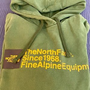 North face Mens heavy sweatshirt. Size XL